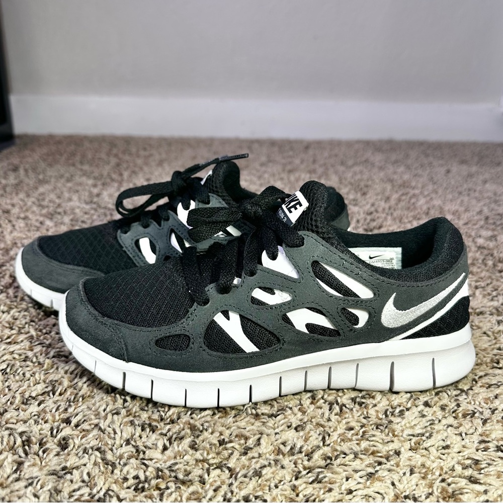Nike Free Run+ 2 Running Shoes Women’s Size 6.5 Black White DM8915-002 Athletic
